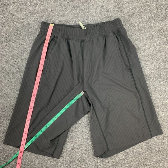 Lululemon Shorts Mens M Medium Gray Striped Elastic Waist Drawstring Gym Train - Picture 7 of 14